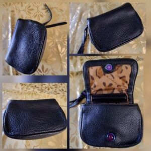 🔥NEW Aimee Kestenberg Black Leather Wristlet Crossbody Iridescent Zipper